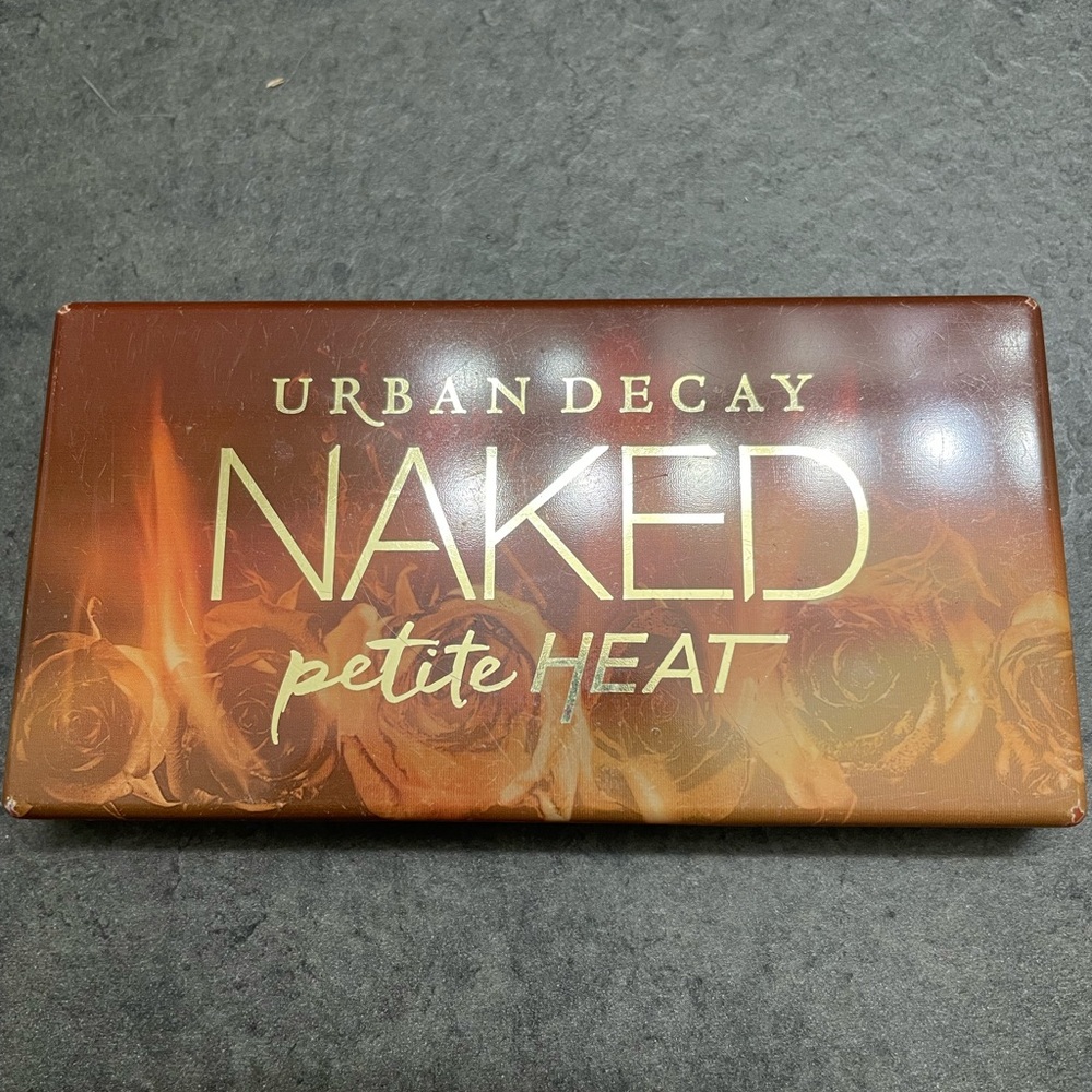 Urban Decay Naked Petite Heat - Brown and Orange Eyeshadow Palette
